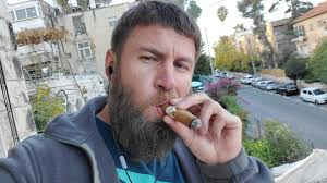 Morning stogie Oliva V Belicoso. Cheers.