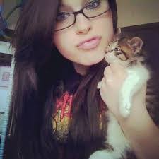 Rachelle Mclaughlin's Instagram, Twitter & Facebook