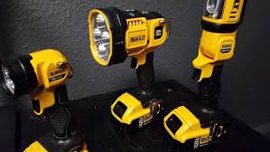 The Ultimate Workhorse Led Flashlight Dewalt 20v Max Flashlight Demo Review Youtube