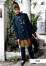 Saat ini pakaian tradisional melayu telah sewa pakaian tradisional melayu, sewaajah menyediakan berbagai macam model pakaian tradisional melayu modern dan kekinian, mulai dari. Sewa Baju Tradisional Terlengkap Dan Termurah Bandung Nyewain