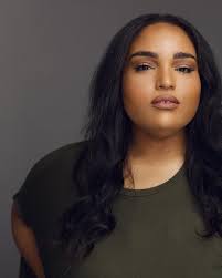 I forgot to post about my ✨new headshots✨ 📸 @bralynstokes . . . . .  #headshots #explorepage #nashville #photography #actor #singer  #decemberphotochallenge