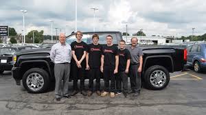 Sweeney chevrolet & sweeney buick gmc, youngstown, oh. Sweeney Sponsors 4 Service Technicians At Stark State Business Journal Daily The Youngstown Publishing Company