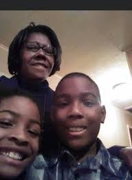 Beatrice Newton's Instagram, Twitter & Facebook