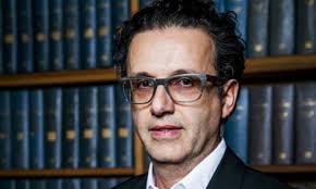 Channel 4 chief executive David Abraham to stand down