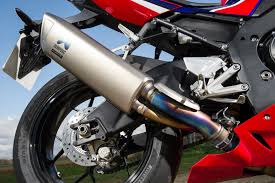 In limited numbers by june 2020, technically making it a 2021 model year (at least in honda's world). Honda Cbr1000rr R Fireblade Sp 2020 On Review Mcn