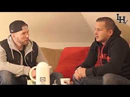 Bushido only minutes after thousands of people saw the video Cashmo Uber Baba Saad Bushido Fard Motrip Uvm Spit Tv De