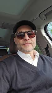 Warren Montgomery and the Derailed Band. #warrenmontgomery #philly We used  to get together 25 years ago and have jam sessions. What a great guy Check  him out.