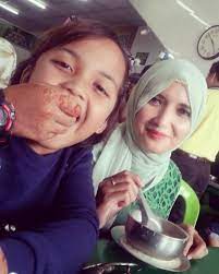 Achik spin bernikah dengan tasha atau nama sebenarnya hm rosezaitul suriani wati pada 18 november 2005. 10 Foto Terkini Isteri Dan Anak Anak Achik Spin Ada Iras Bapanya Iluminasi