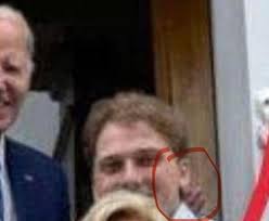 Joe posted this for Easter. Has he been photoshopped in???