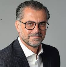 Greg Kroll's Instagram, Twitter & Facebook