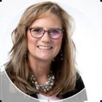 Stephanie Raley's Instagram, Twitter & Facebook