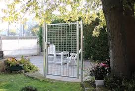Songmics cancello da giardino in ferro zincato, cancelletto da giardino, cancello per il ferro, oltre che poter essere lasciato nella sua colorazione naturale, può essere verniciato di qualsiasi colore. Cancello Standard Zincato 2 Ante Il Cancello Per Impianti Sportivi Vendita Online Su Fenceshop Eu