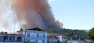 Στην πελοπόννησο και τη στερεά ελλάδα, σε μια δεντρόφυτη τοποθεσία, 25χλμ από την πάτρα, 17χλμ από την γέφυρα του ρίο και 190χλμ από την αθήνα, στο γραφικό λαμπίρι. Nymr4eplp6prom