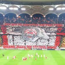 Das camp nou kam nɔu̯ (katalanisch für neues spielfeld), auch nou camp, ist ein reines fußballstadion in der spanischen millionenstadt barcelona, katalonien.es wurde 1957 eingeweiht und wird seither vom fc barcelona als heimstadion genutzt, der zuvor im camp de les corts gespielt hatte. Pin Auf Ultras