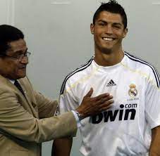 Cristiano ronaldo dos santos aveiro. 80 000 Fans Real Madrid Empfangt Ronaldo Wie Einen Konig Welt