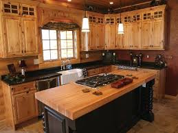 Knotty Pine Kitchen Cabinets A Premium Traditional Choice Designalls In 2020 Hickory Kitchen Cabinets Rustic Kitchen Cabinets Farmhouse Style Kitchen Cabinets