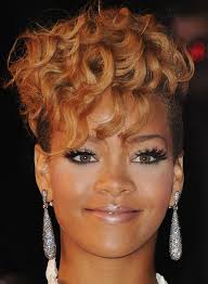 54 Iconic Rihanna Hairstyles Through The Years