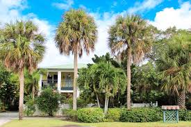 Nca newswire june 18, 2021 9:35pm. Pineapple Manor Updated 2021 1 Bedroom Apartment In Melbourne Beach With Washer And Parking Tripadvisor