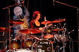 Drummerworld Emmanuelle Caplette Girl Drummer Drums Girl How To Play Drums