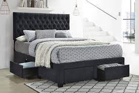 Four drawers provide a substantial and organized additional storage space. Soledad Upholstered Storage Platform Bed