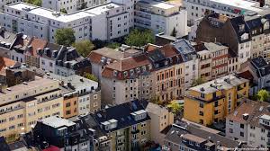 Der mieter muss eigenen vertrag mit energieversorgern machen. Gesucht Bezahlbare Wohnung In Der Grossstadt Deutschland Dw 23 02 2021