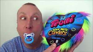 Bad baby easter egg candy cake challenge victoria annabelle freak daddy messy taste test. Bad Baby Giant Valentines Cake Candy Challenge Victoria Annabelle Toy Freaks Family Video Dailymotion