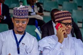 Buhari's Look-Alike, His Twin Brother At APC Convention With DSS Operatives  (Pics) Nigerian comedian, Obinna Simon, popularly known as MC Tagwaye, who  is known for mimicking President Muhammadu Buhari, arrived in style