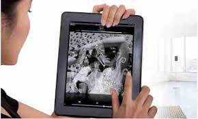 It is preconfigured to play video and audio files using mplayer or xine. Kabelloses Wohnzimmer Das Drahtlose Zuhause Pc Magazin