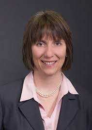 Lisa Hays's Instagram, Twitter & Facebook