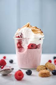Mousses Aux Framboises Meringuees Recette Mousse Framboise Mousse Fruit Mousse De Fruits Rouges