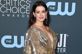 We do not post paparazzi/stalkerazzi photos in an effort to respect anne's privacy. Anne Hathaway Makes Red Carpet Return After Baby At Critics Choice Awards