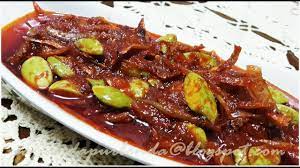 Goreng ikan bilis dan petai sehingga garing dan ketepikan. Sambal Tumis Ikan Bilis Petai Meletop Delicious Anchovies In Chilli Paste Youtube