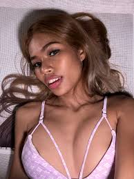 Lilly Lynn - Fleshbot