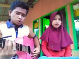 Chord kunci gitar mungkin hari ini esok atau nanti, berjuta memori anneth chord gitar mengapa kita, aku tlah tahu kita memang tak mungkin,tapi mengapa kita selalu. Tamu Undangan Untuk Mantan Youtube