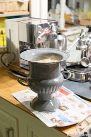 Un Vase Medicis Metallique Patine A La Vintage Paint Action Avec Images Vase Medicis Patine Relooking Meuble