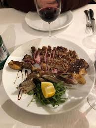 Le bistecche di tonno saranno servite subito con un contorno di verdure o con una fresca insalata di. Bistecca Di Scottona Picture Of Ristorante Museum Fiuggi Tripadvisor