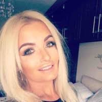 Vicki Bowden's Instagram, Twitter & Facebook