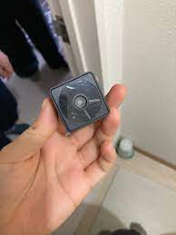 注意喚起】男友達ん家のトイレで盗撮カメラを発見して警察よんだ事ある 自宅以外のトイレは基本疑った方が吉 - Togetter