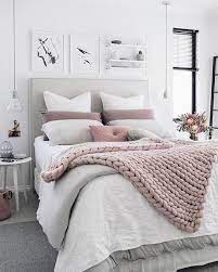 nice 100 fabulous minimalist bedroom decor ideas https decorapatio com 2017 06 18 100 fabulous minimalist bedroom decor インテリア グレー ピンク ベッドルームのアイデア 海外インテリア 寝室
