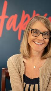 Donna is the Managing Broker of our Newport News and Virginia Beach offices  and has worked for Liz since 1997. See why Donna still can’t wait to come  to work nearly 30 years later. Now that’s ...