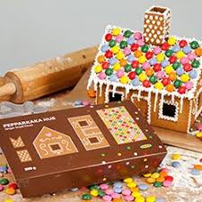 Ikea Gingerbread House Http Www Ikea Com It It Catalog Products 90218783 Http Www Ikea Com Pampepato Natalizio Casa Di Marzapane Case Di Pan Di Zenzero