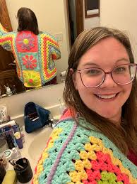 First poppy completed! Really enjoyed this. Needs a bit of trimming but am  sure it will all be fine!!