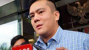 Politisi pdi perjuangan, menteri hukum dan ham ri, guru besar ilmu kriminologi sekolah tinggi. Anak Yasonna Laoly Akui Kenal Wali Kota Medan Tribunnews Com Mobile