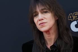 Gainsbourg made her motion picture debut in 1984. Charlotte Gainsbourg Films Yvan Attal Son Pere Biographie De L Actrice Et Chanteuse