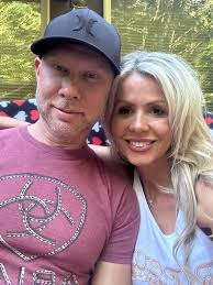 April Steele and Stephen Chamberlain's Wedding Website