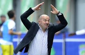 Тренер виктор онопко заявил о намерении прийти на смену станиславу черчесову на посту главного тренера сборной россии по футболу. Cherchesov Ty Nadoel Verni Denisova V Sbornuyu Zavodnoj Apelsin Blogi Sports Ru