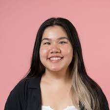 Phoebe Eldridge's Instagram, Twitter & Facebook