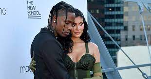 Pregnant ashley graham models blue's clues inspired outfit, says steve 'is hot now'. Kylie Jenner Pregnant With Baby No 2 All The Signs We Missed That She Was Expecting