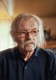 Norbert Molitor: „Alle paar Meter stehen bleiben und warten, bis der Hund  endlich kackt“