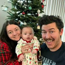 Merry Christmas and Happy Holidays❤️🎄💚 🎁 the best Christmas gift is my  wonderful family.